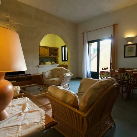 Tal Mirakli Gozo Holiday Homes דירה