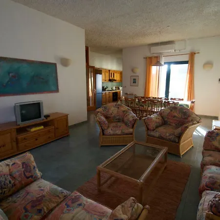 Tal Mirakli Gozo Holiday Homes * Santu Pietru